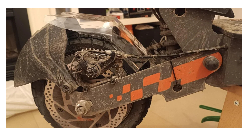  Dlaczego_sprawny_blotnik_w_hulajnodze_to_podstawa_Sprawdz_4