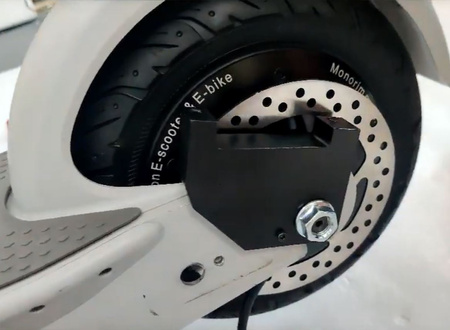 Osłona Silnika 500W 48V Monorim MD500W-MAX z tarczą hamulcową do Ninebot Max G30 i Motus Scooty 10. Zainstaluj Tylny hamulec
