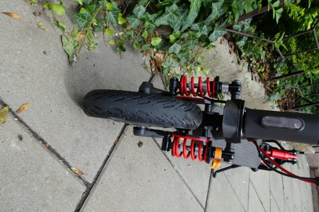 Zawieszenie przednie amortyzator SHARKSET do Xiaomi M365 / M365 PRO / PRO 2 / 1S / Essential / Motus Scooty 8.5 / Fiat 500 / Aovo PRO - kolor CZERWONY