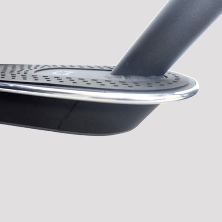 Taśma ochronna na podest do Xiaomi M365 / PRO / PRO 2 / 1S / Essential / MI 3 - SREBRNY POŁYSK